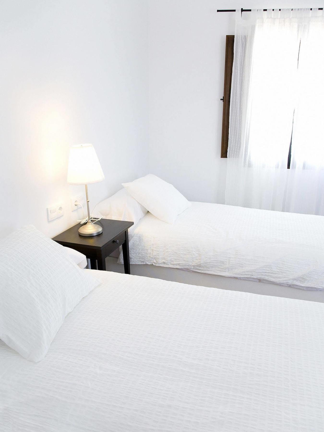 Casa Babel Monfraguee Guest House Torrejon el Rubio Ngoại thất bức ảnh