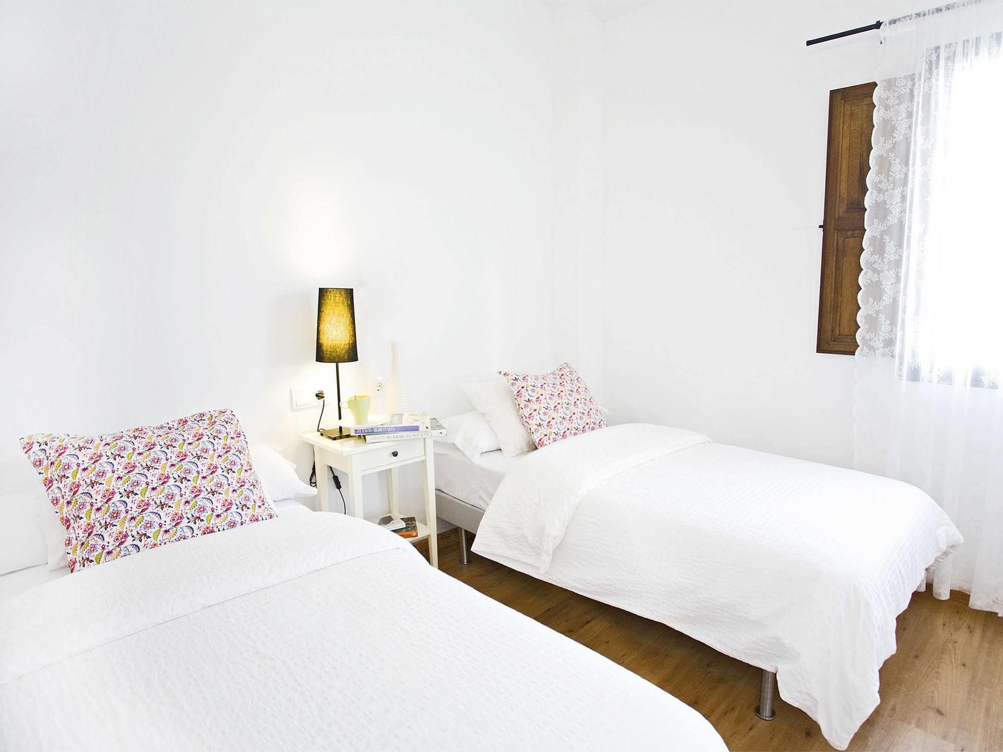 Casa Babel Monfraguee Guest House Torrejon el Rubio Ngoại thất bức ảnh